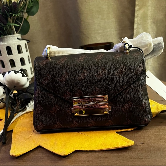 Nicole Miller Designer Women's Bag - Picture 1 of 11